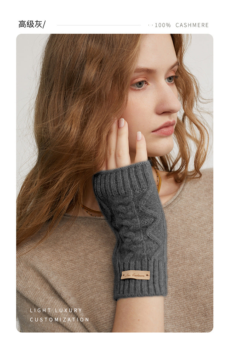 Audrie: 100% Cashmere Cable-knitted Open Fingertips Gloves