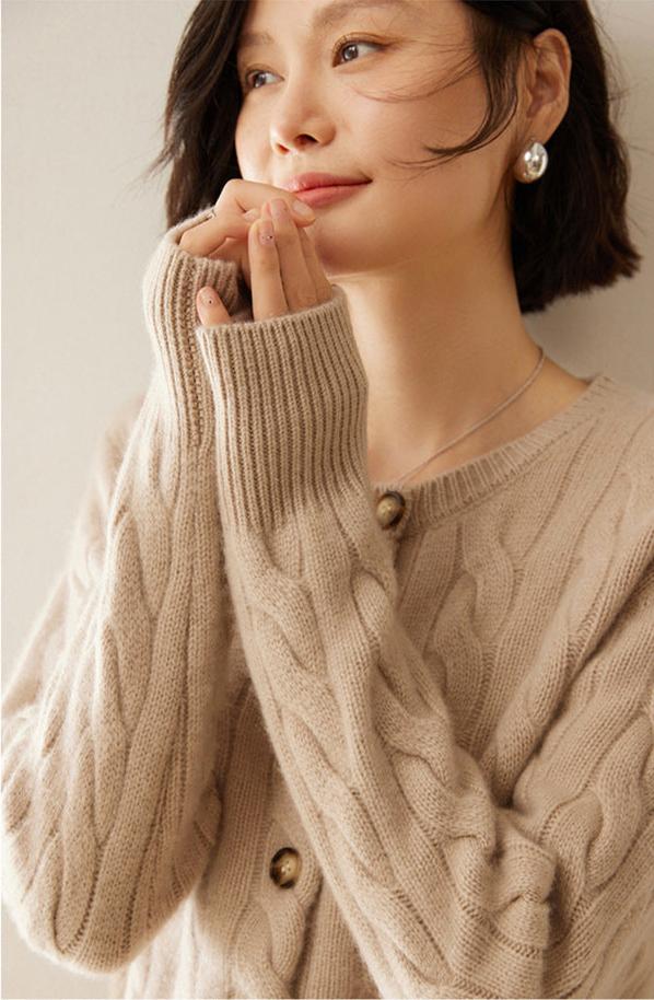 Audrie Women: 100% Cashmere-Wool Cable-knit Cardigan