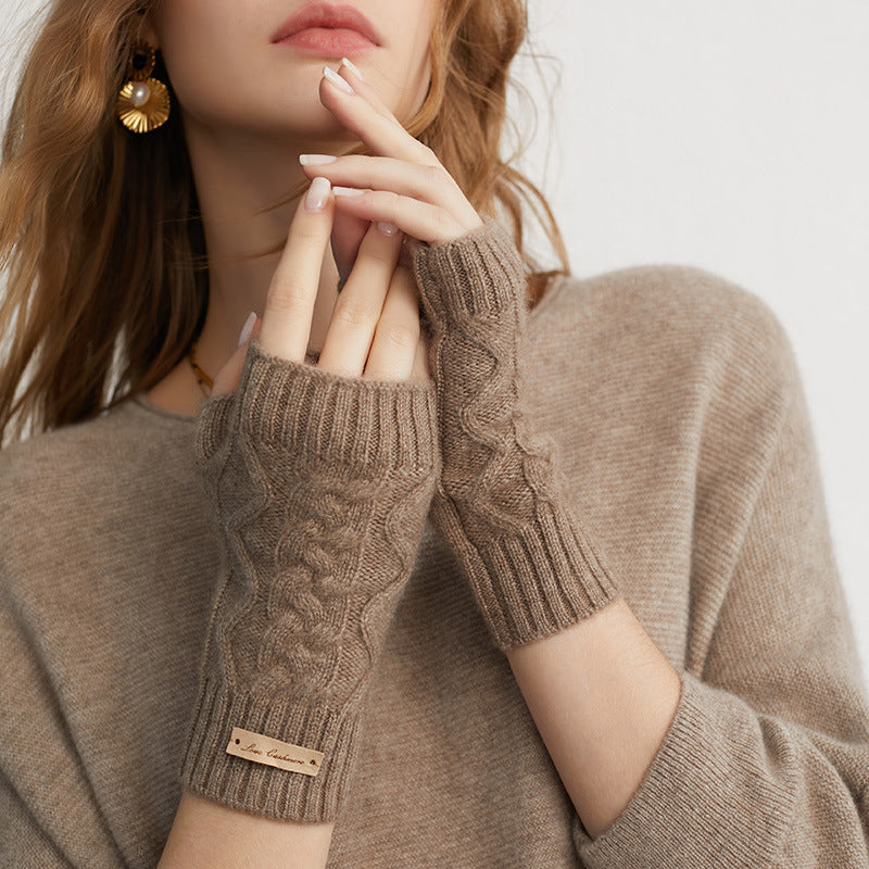 Audrie: 100% Cashmere Cable-knitted Open Fingertips Gloves