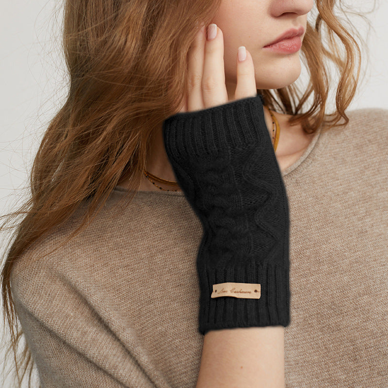 Audrie: 100% Cashmere Cable-knitted Open Fingertips Gloves